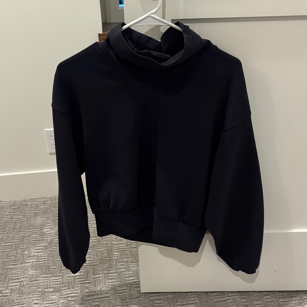 Lululemon Black Turtleneck Sweatshirt
